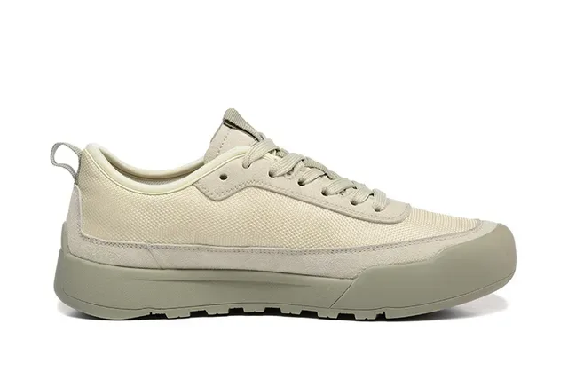 The North Face Zapatillas Lifestyle Gris Carbón y Negro 24