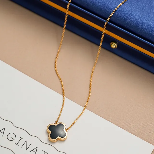Tiffany & Co. Return to Tiffany Quatrefoil Nacre Collier 5