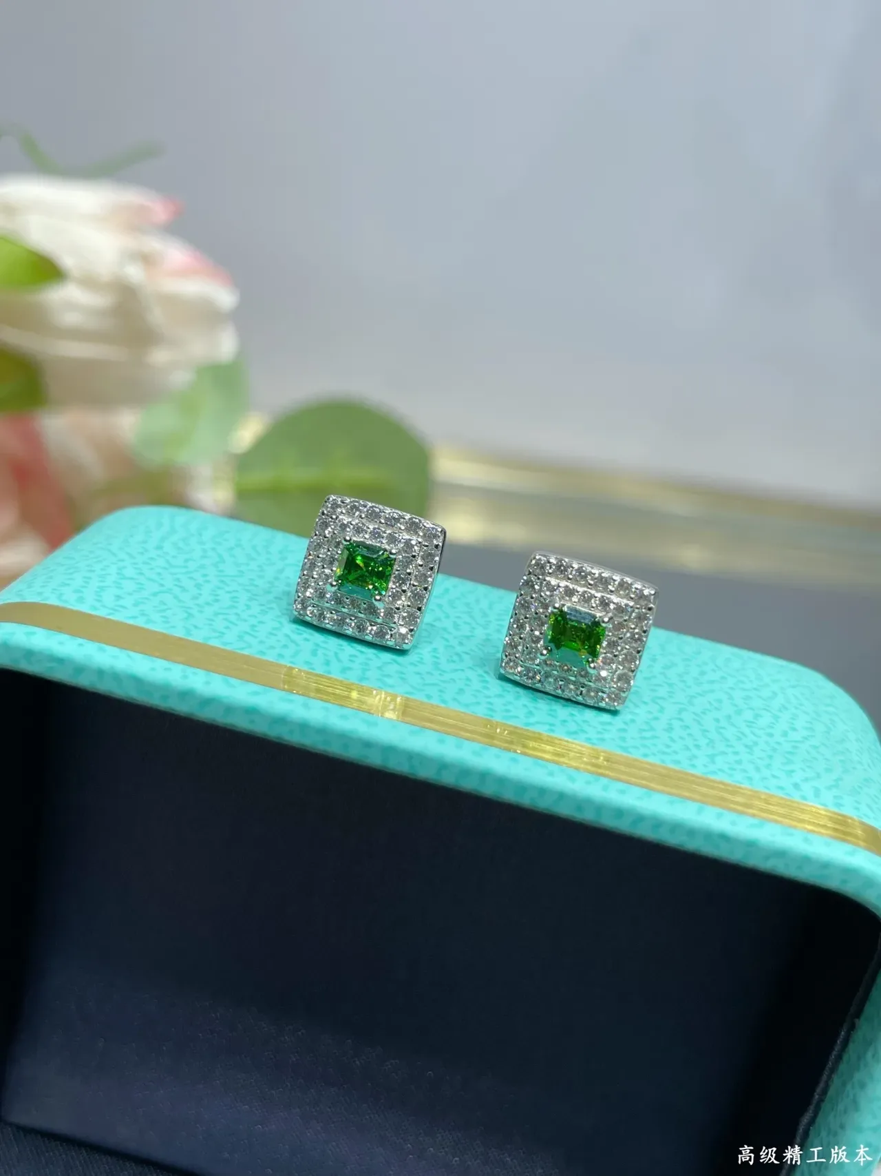 Tiffany & Co. वर्गीय हेलो हरी जेमस्टोन स्टड ईयरिंग्स 6