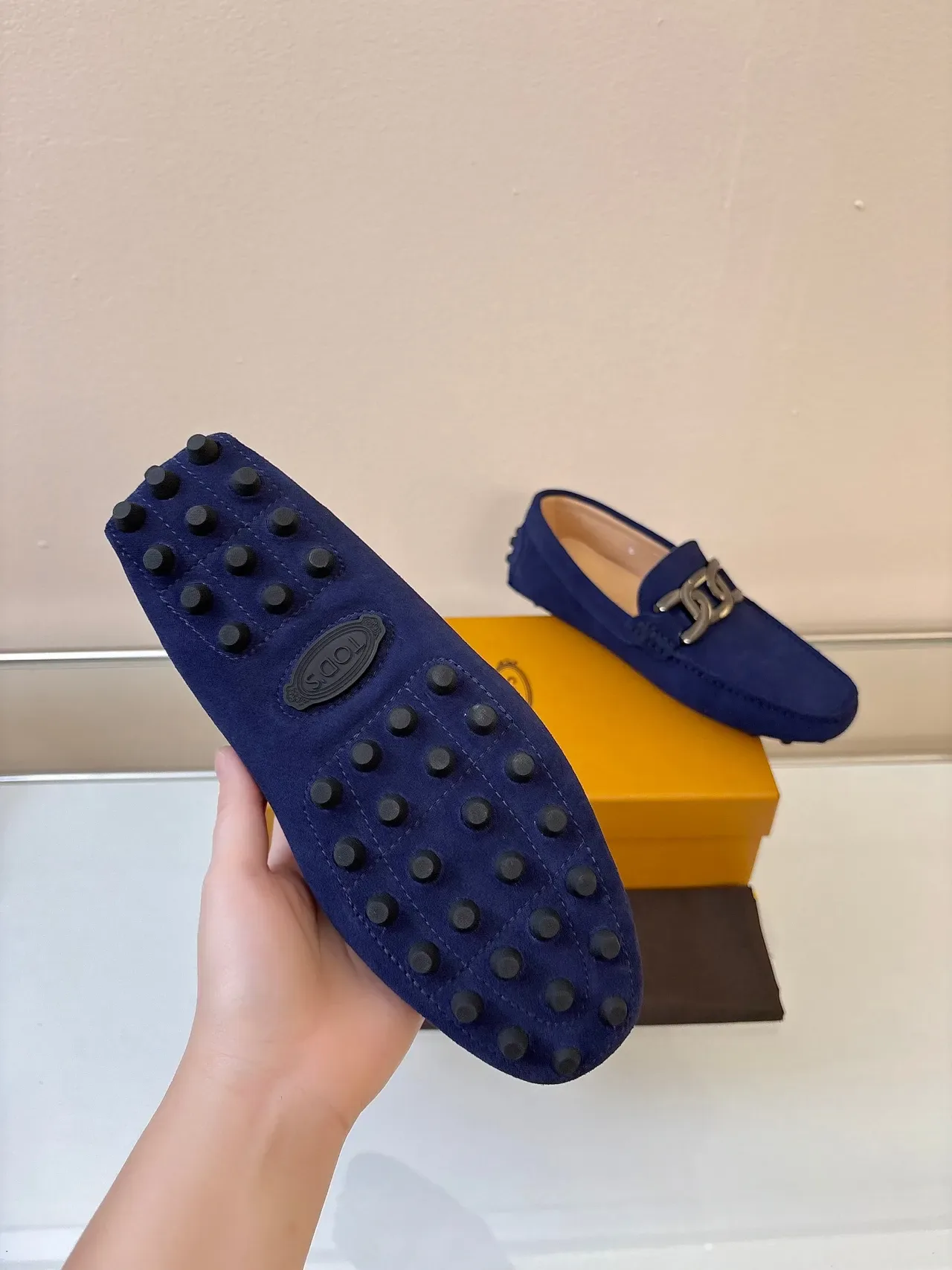 Mocasín Tod's Gommino Navy Beige Ante con Hebilla de Metal Horsebit Buckle 5