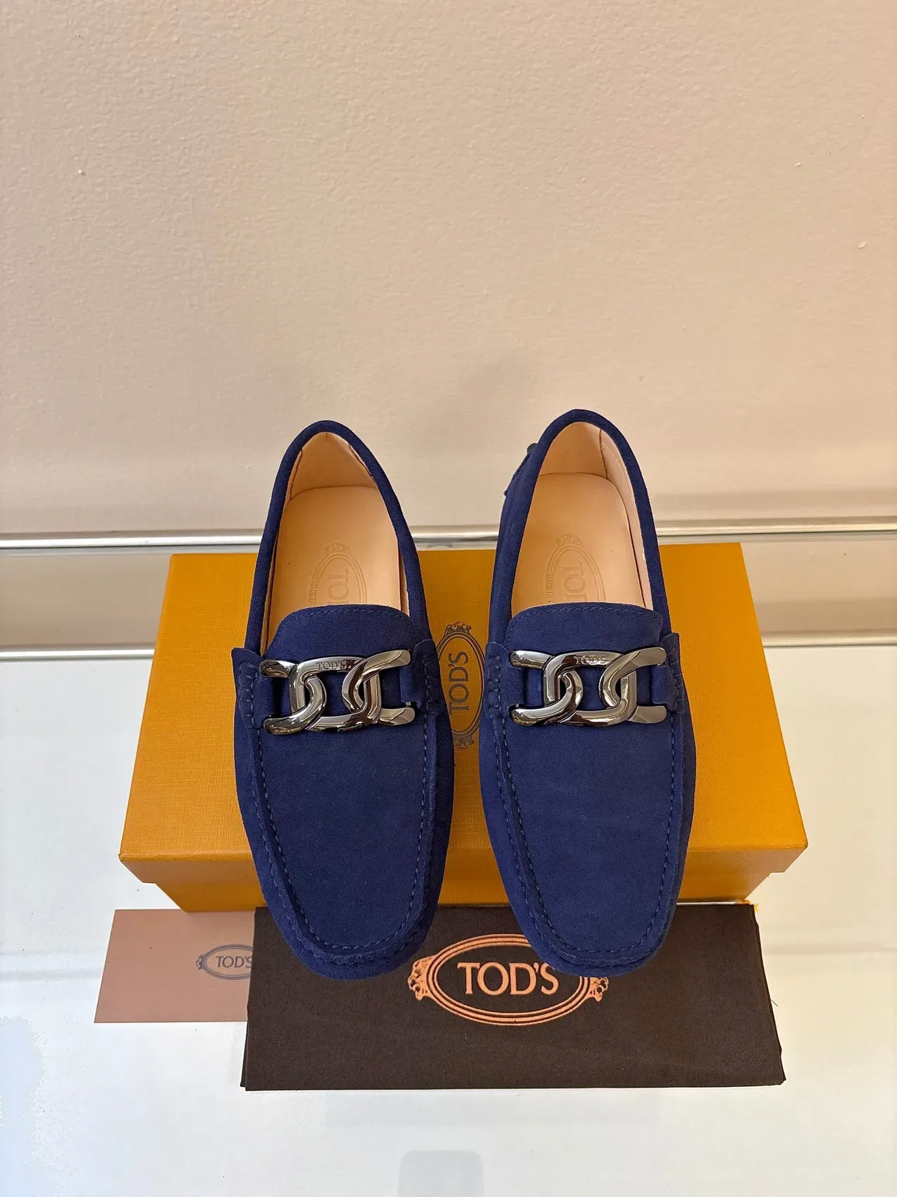 Mocasín Tod's Gommino Navy Beige Ante con Hebilla de Metal Horsebit Buckle 6