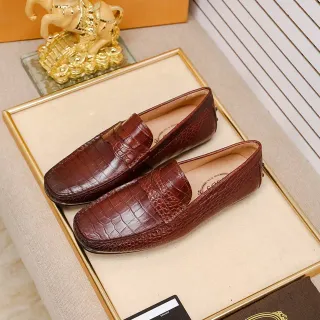 Tod's Penny Loafer भूरा बेज क्रोकोडाइल एम्बॉस्ड चमड़े की पट्टी लोफर