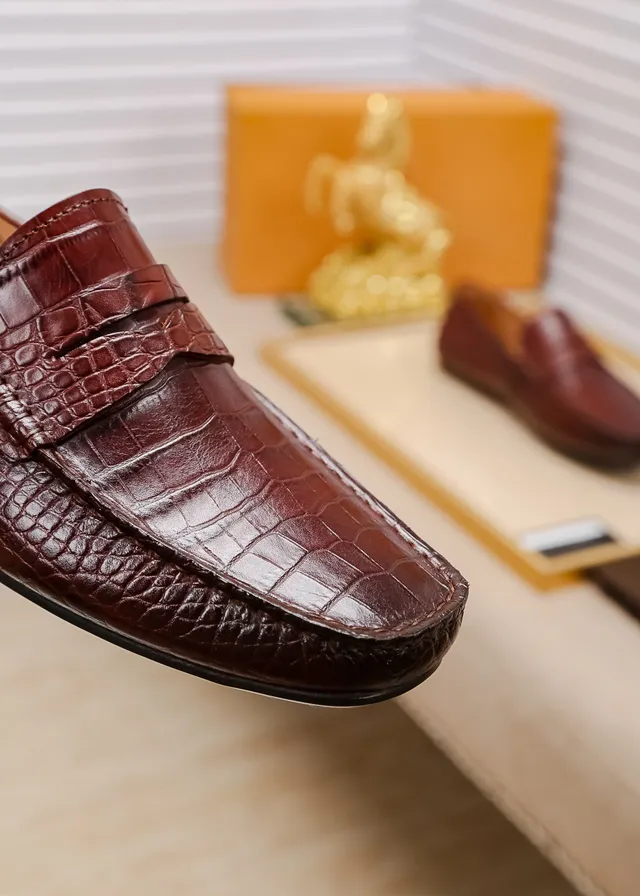 Tod's Penny Loafer भूरा बेज क्रोकोडाइल एम्बॉस्ड चमड़े की पट्टी लोफर 4