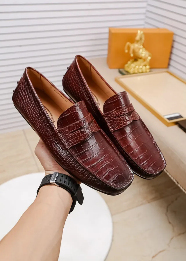 Tod's Penny Loafer भूरा बेज क्रोकोडाइल एम्बॉस्ड चमड़े की पट्टी लोफर 9