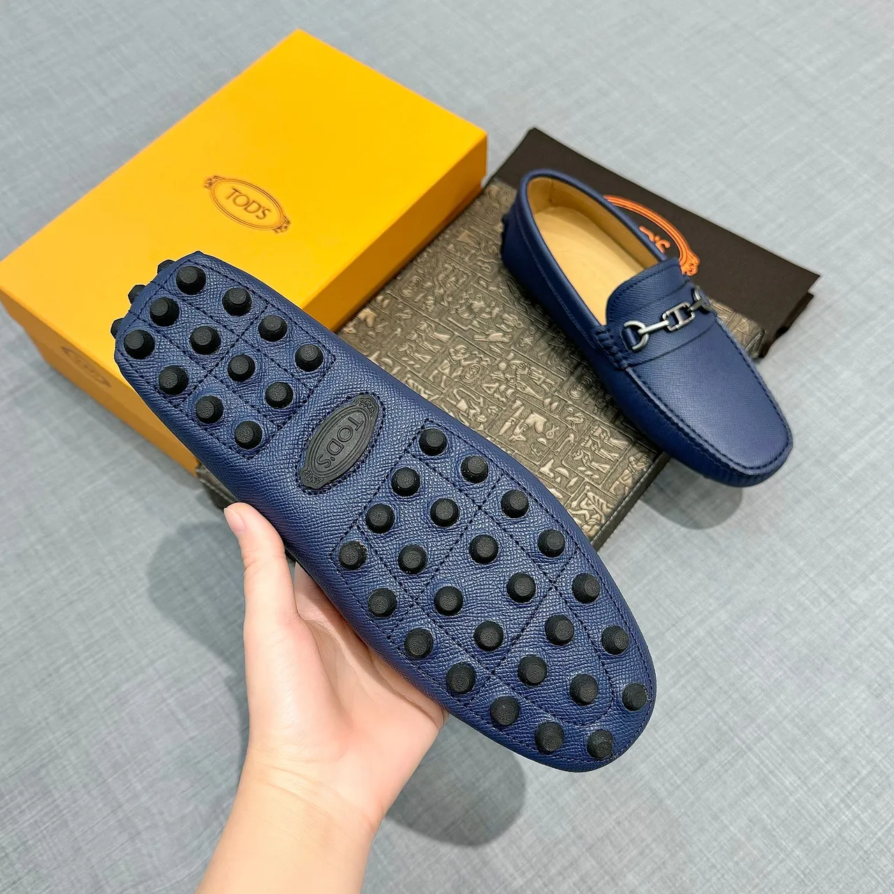 Tod's Horsebit Loafer नेवी नीला पेबल्ड चमड़ा लोफर 5