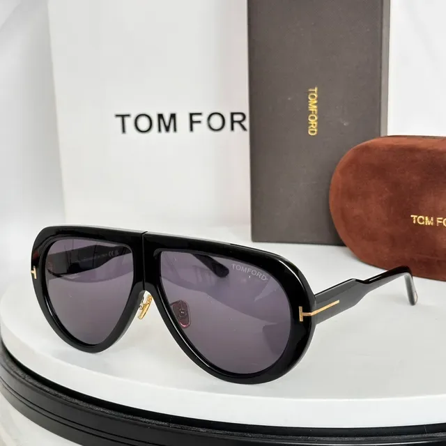Tom Ford Aviador Escudo Gafas de Sol Lentes Translucidas Gris Verde 5