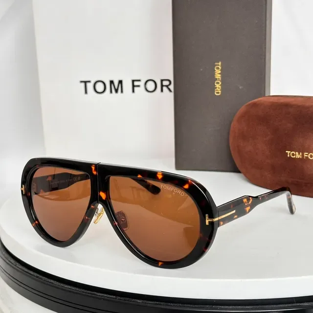 Tom Ford Aviador Escudo Gafas de Sol Lentes Translucidas Gris Verde 6