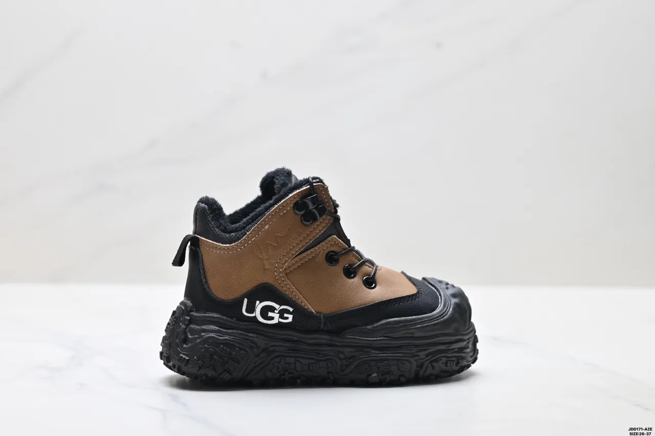 UGG Bege Preto Solado Chunky Fechamento Toggle e Cadarços Botas de Neve 5