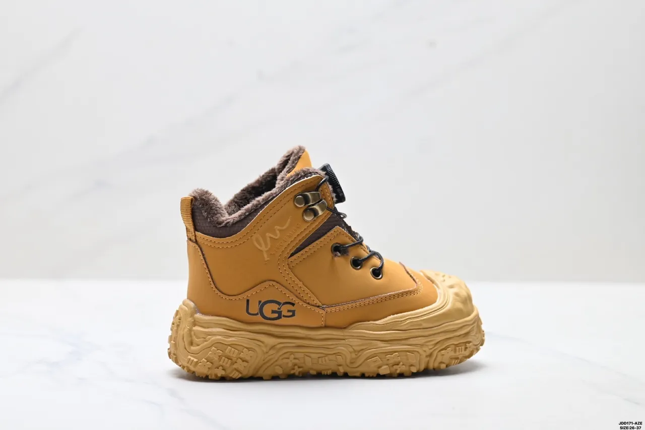 UGG Bege Preto Solado Chunky Fechamento Toggle e Cadarços Botas de Neve 16