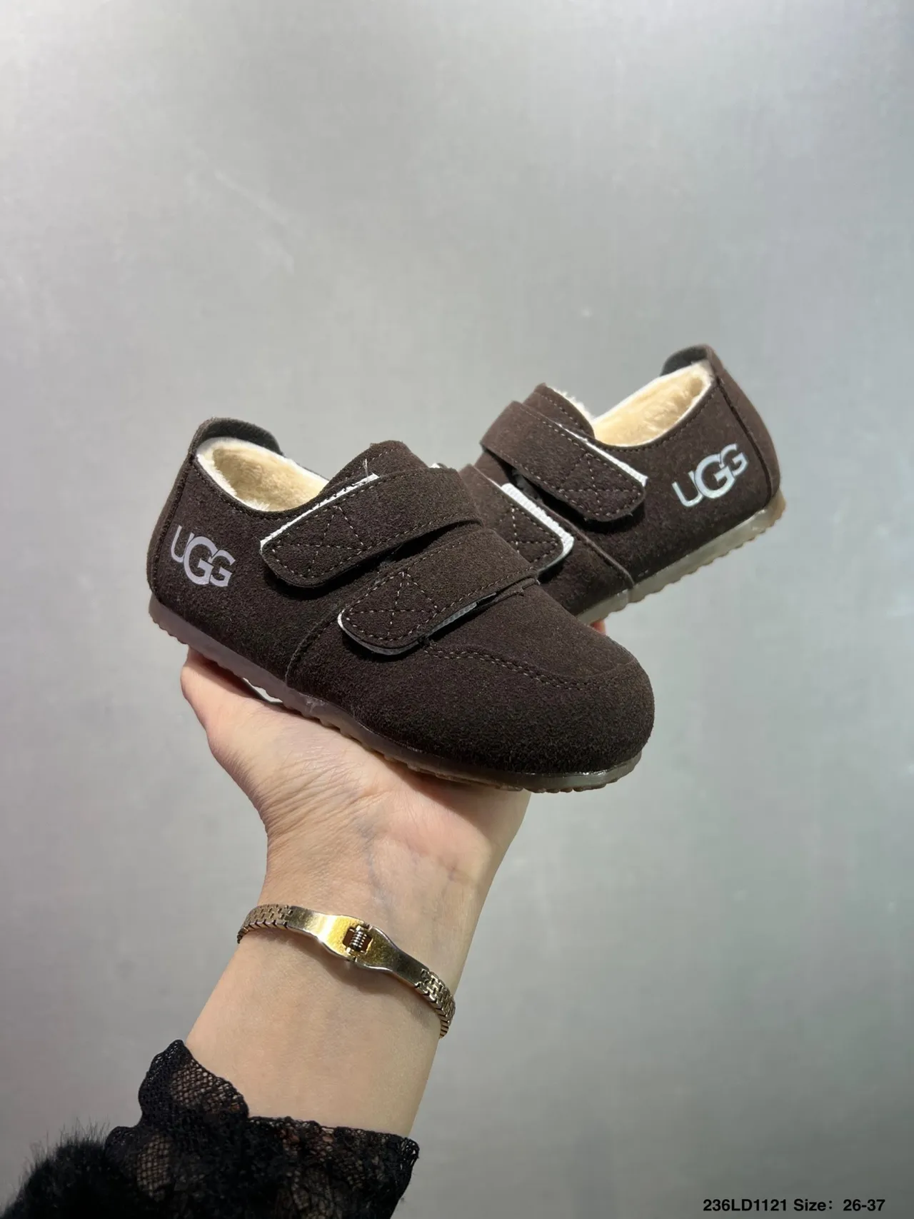 UGG 米色棕色麂皮鞋面 双魔术贴 休闲鞋 7