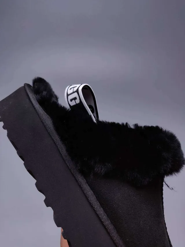 UGG Black Platform Sole Fuzzy Shearling Trim Casual Shoes 2