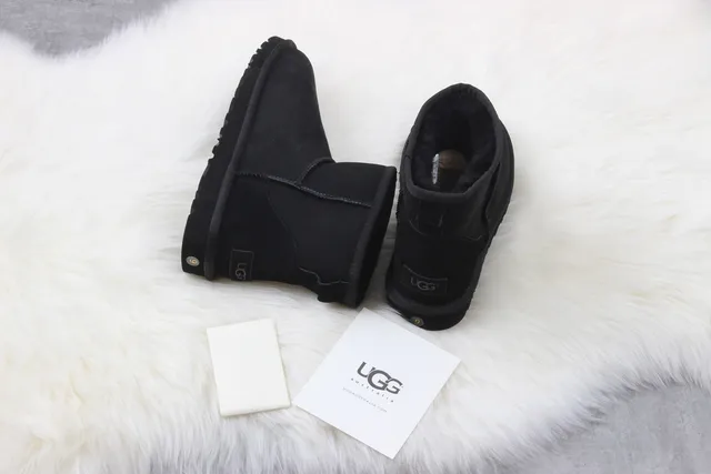 UGG Classic Mini Black Suede Snow Boots 7