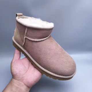 UGG Classic Mini 尘玫瑰羊毛皮内雪靴