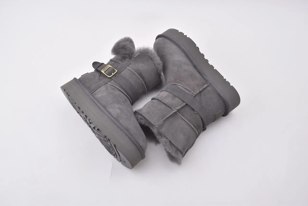UGG ग्रे बीज स्यूड ऊपरी शियरलिंग लाइनड कफ स्नो बूट्स 2