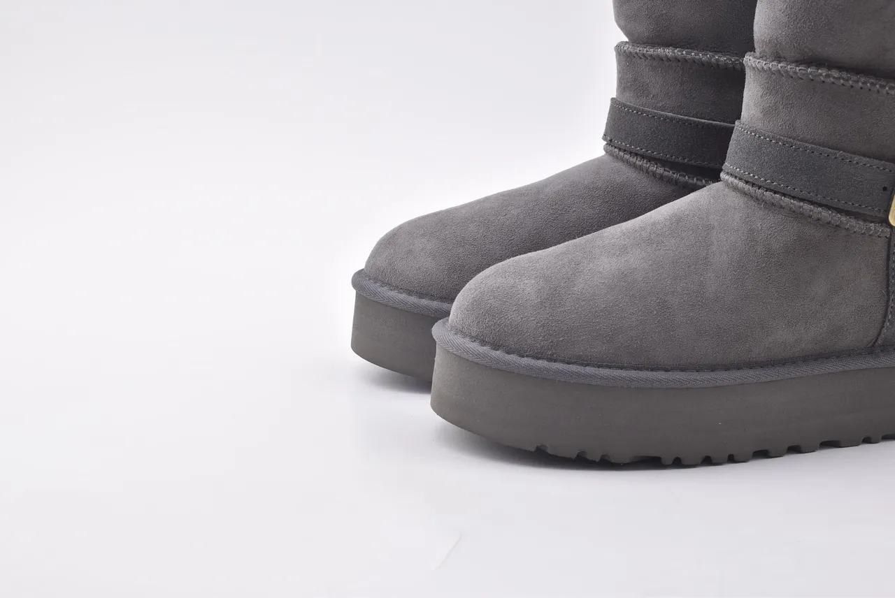 UGG ग्रे बीज स्यूड ऊपरी शियरलिंग लाइनड कफ स्नो बूट्स 8