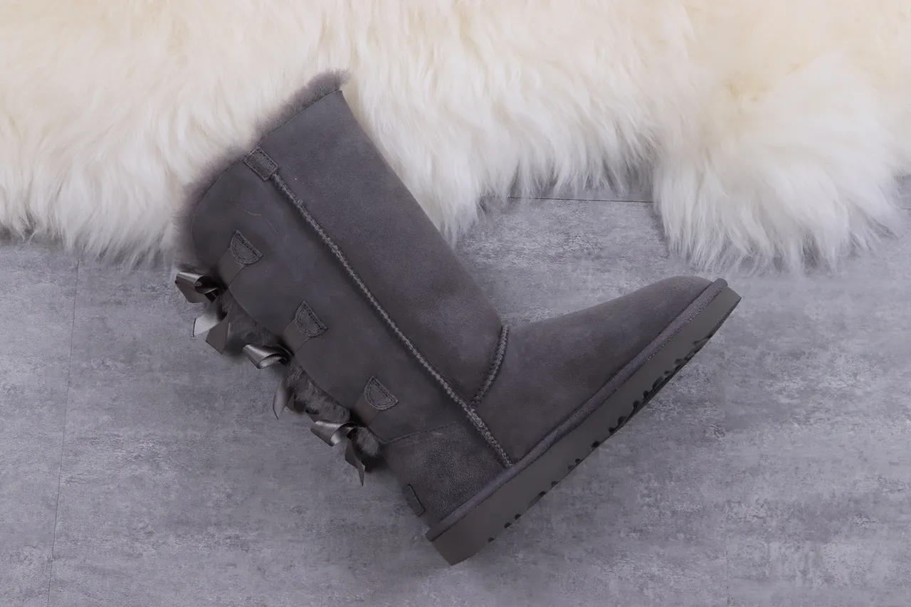 UGG Gray Black Shearling-Lined Suede-Like Exterior Knee Boots 8