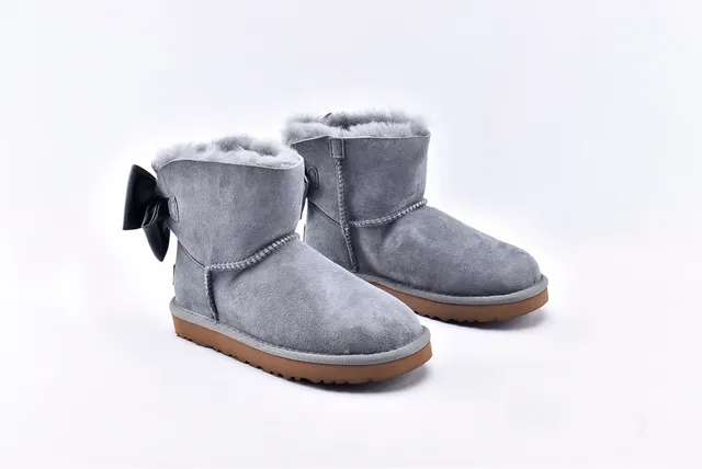 UGG Mini Bailey Bow Gray Suede Shearling-Lined Snow Boots 9