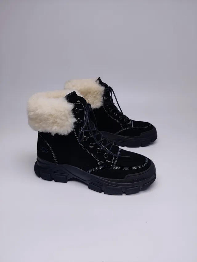 UGG শিয়ারলিং-কাফড লেস-আপ চাংকি সোল স্নো বুট 4