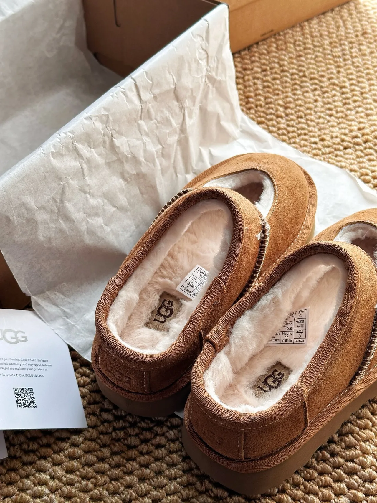 UGG Tasman 黑色米色 Suede Upper Shearling-Lined Mary Jane 鞋 9