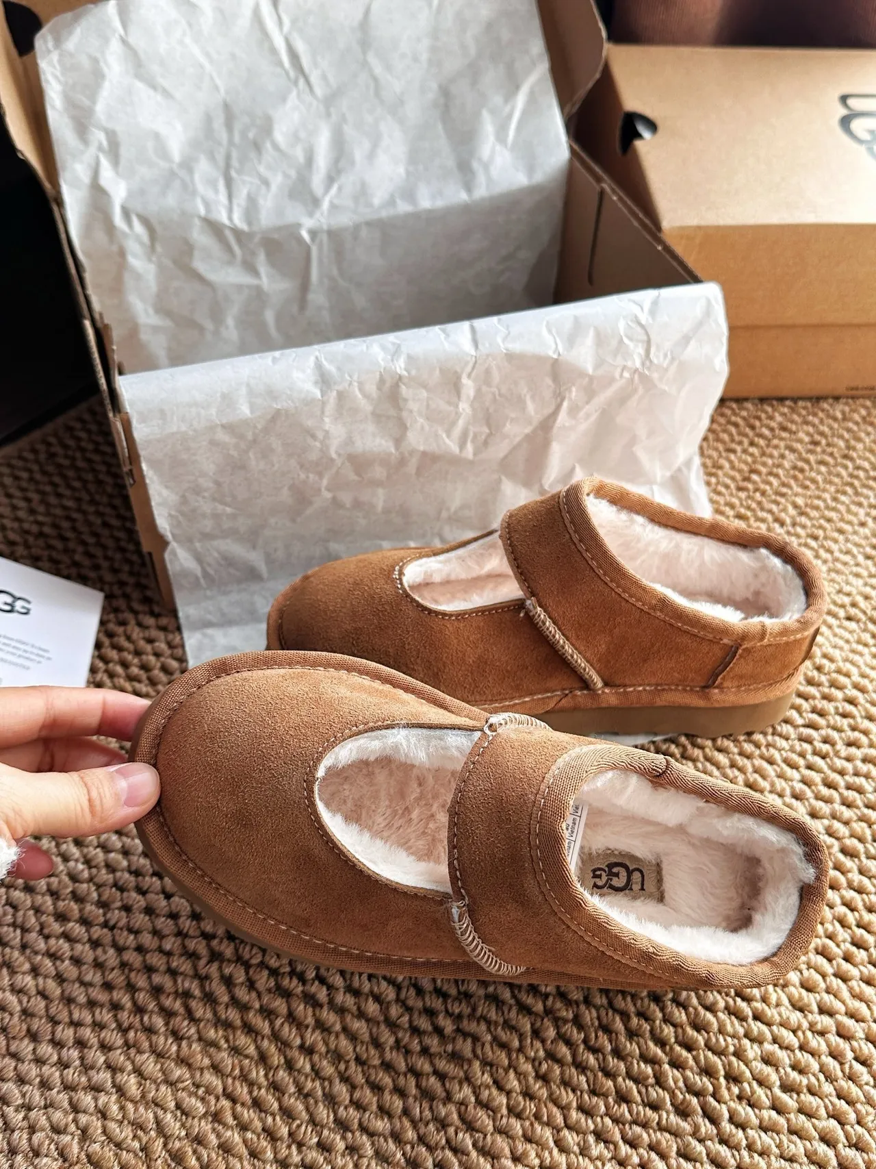 UGG Tasman 黑色米色 Suede Upper Shearling-Lined Mary Jane 鞋 10