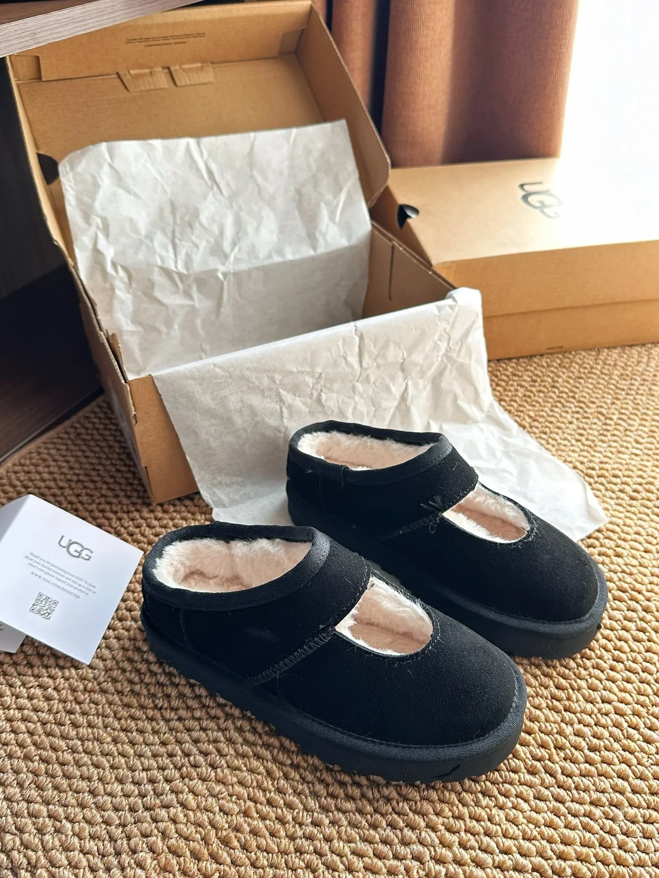 UGG Tasman 黑色米色 Suede Upper Shearling-Lined Mary Jane 鞋 12