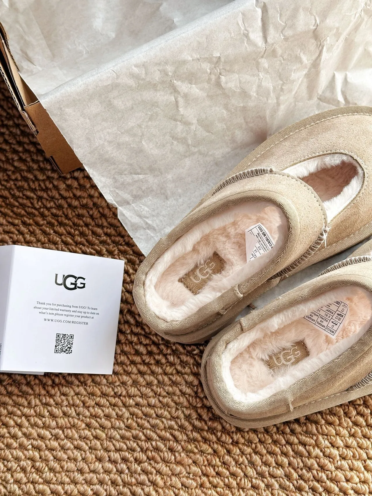UGG Tasman 黑色米色 Suede Upper Shearling-Lined Mary Jane 鞋 19