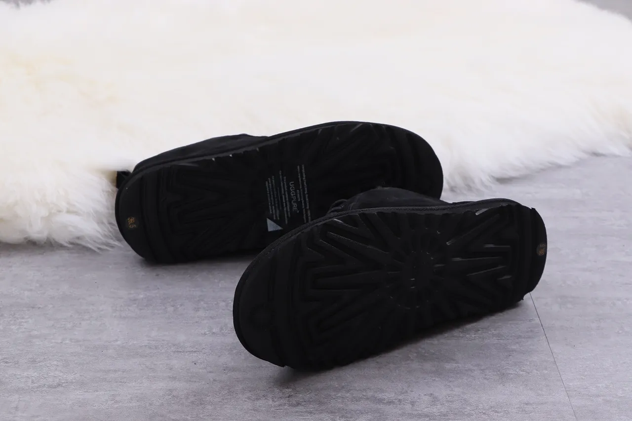 UGG Tasman काला चमड़े का फर लाइन लेस-अप एंक्ल बूट 3