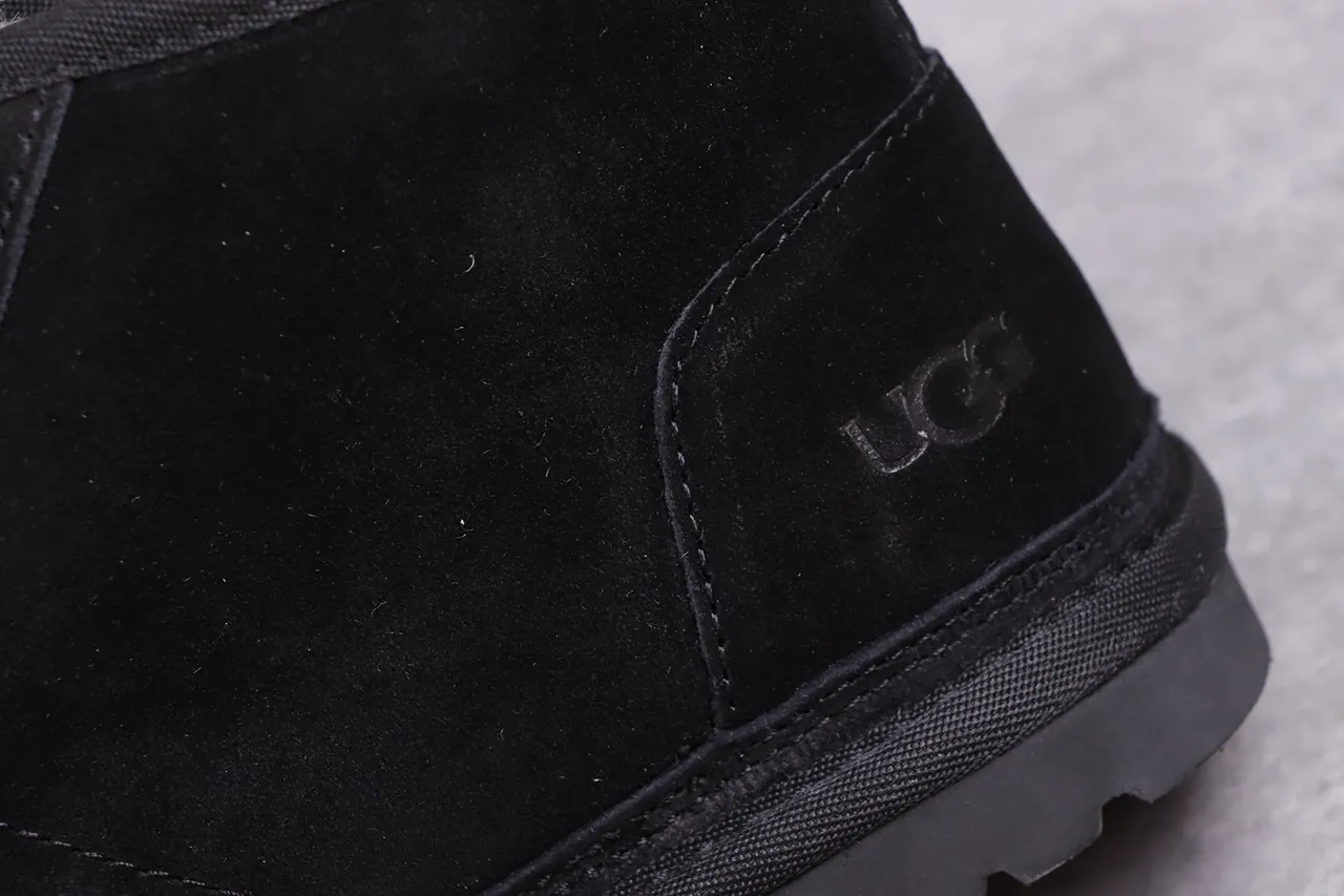 UGG टास्मान काला सुड शीयरलिंग-लाइन्ड लेस-अप स्नो बूट 3