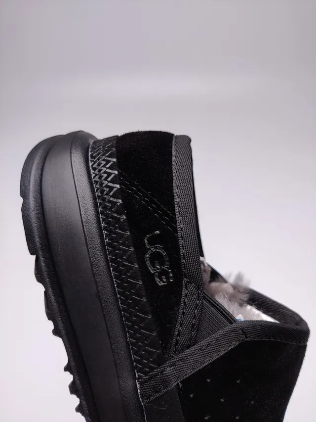 UGG تاسمان أحذية لفرز جلد سويدي أسود بدون لفافة 5
