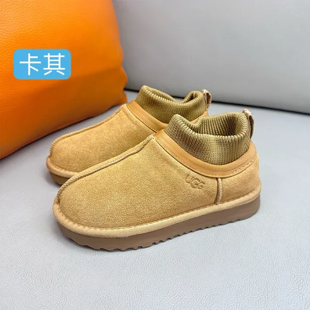 UGG Tasman 卡其色一脚蹬雪靴 4