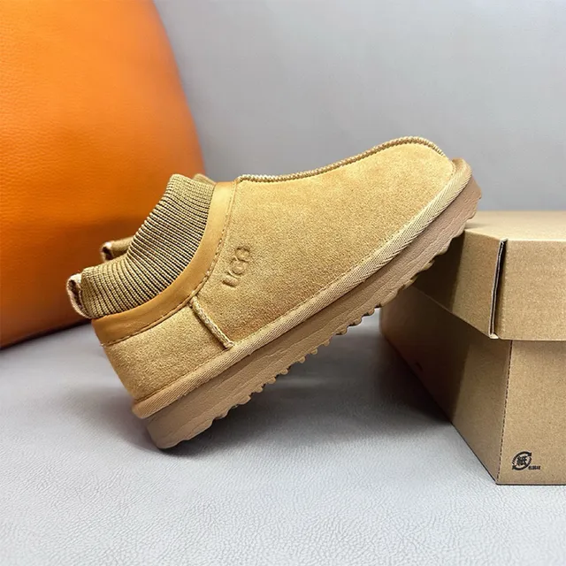 UGG Tasman 卡其色一脚蹬雪靴 14