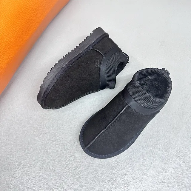 UGG Tasman 卡其色一脚蹬雪靴 24