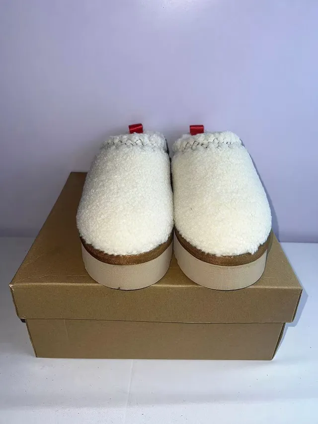 UGG Tasman 白色红色羊毛鞋面 平台鞋底 休闲鞋 6