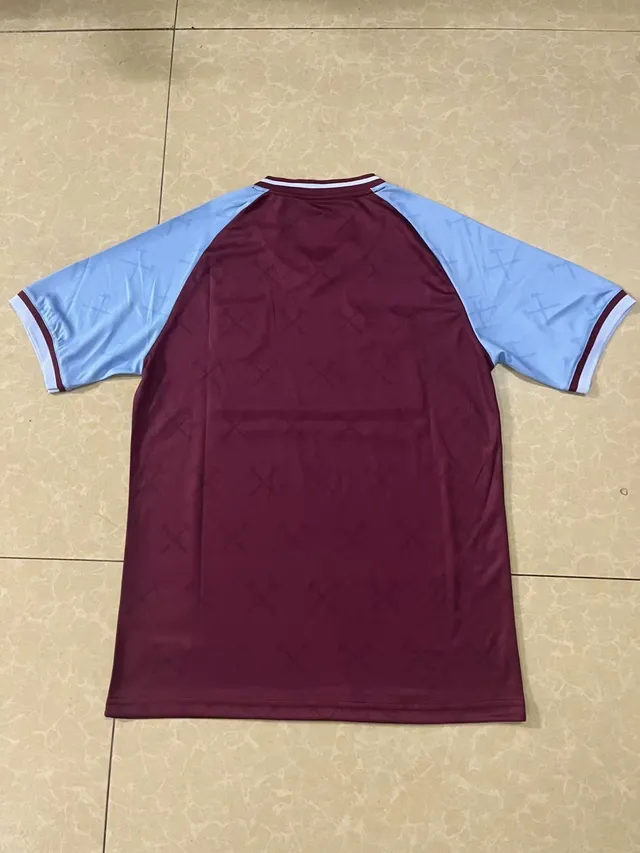 Umbro West Ham United হোম বুরগান্ডি এবং হালকা নীল V-নেক র্যাগল্যান স্লিভ জার্সি 2