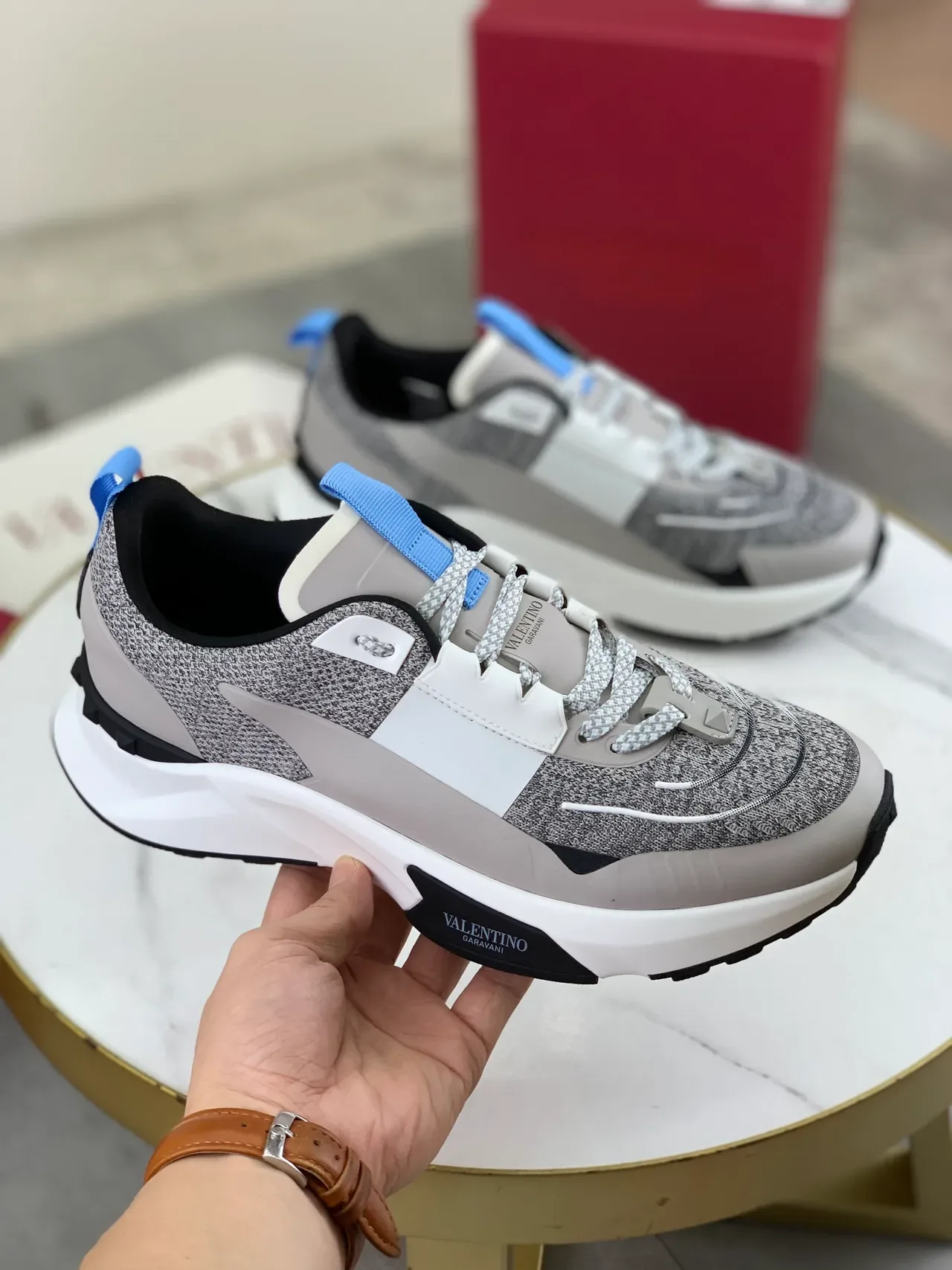 Valentino 灰白 粗厚平台鞋底 混色针织鞋面 生活方式休闲鞋 5