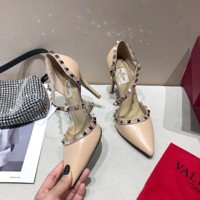 Valentino Rockstud भूरा चांदी पॉइंटेड टू T-Strap स्टिलेटो 5