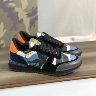 Valentino Rockstud ক্যামোফ্লেজ কমলা হিল জীবনযাপন স্নিকার