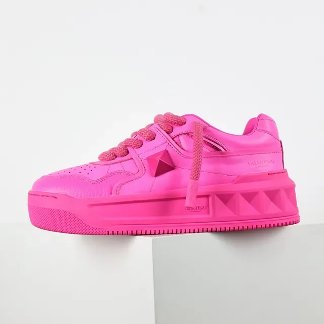 Valentino Rockstud Tênis Lifestyle Rosa Monocromático Studs Pirâmide 9