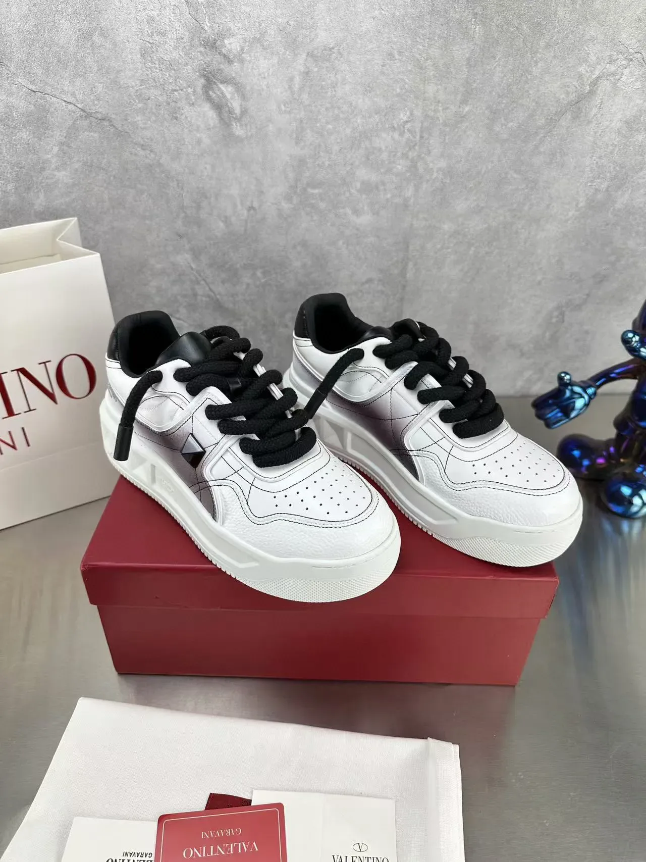 Valentino Rockstud White Black Pyramid Stud Lifestyle Sneakers 7