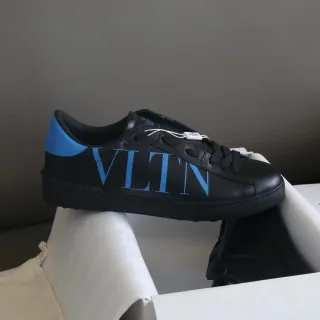 Valentino VLTN Zapatillas Lifestyle de Cuero Negro y Azul