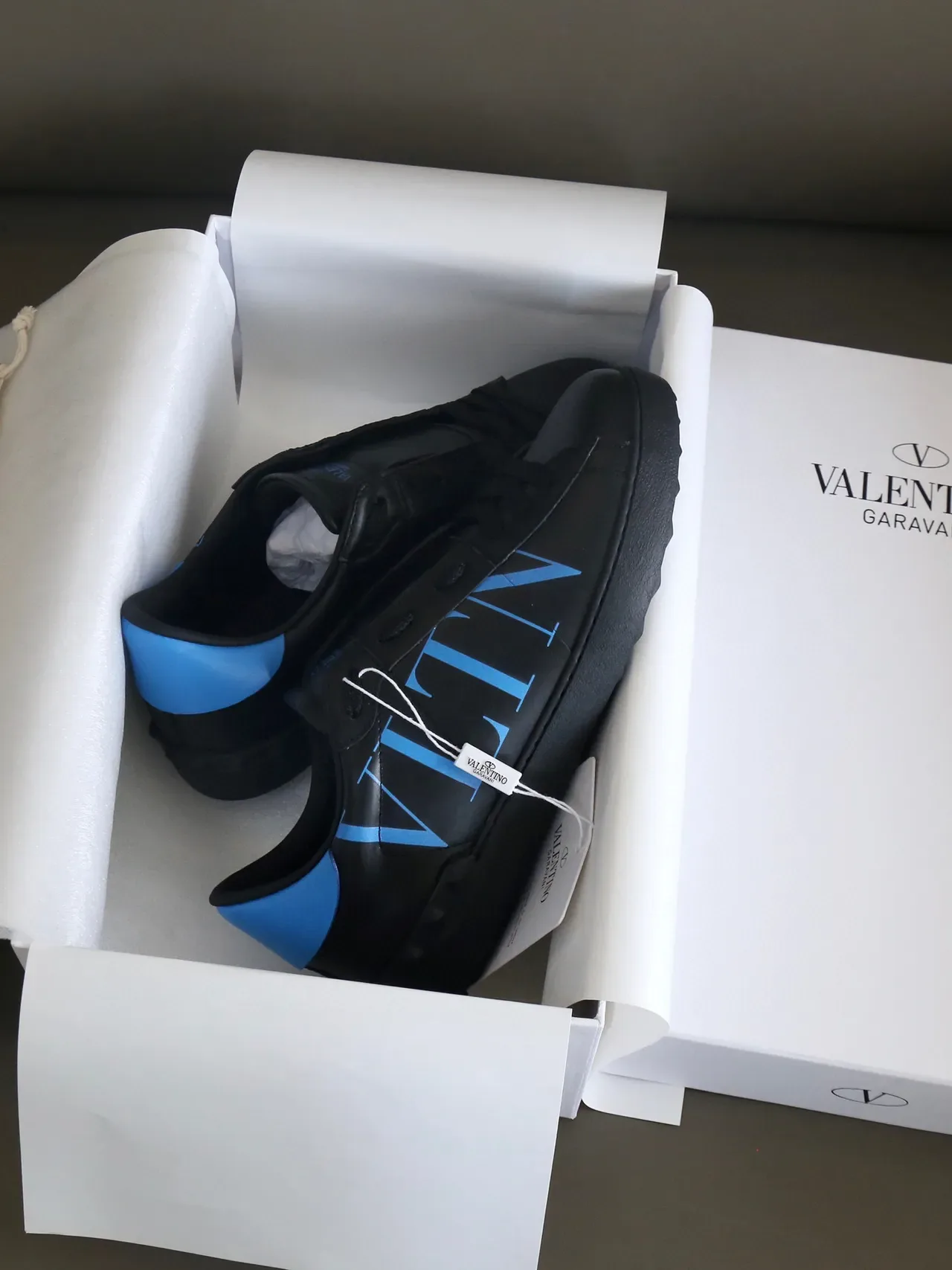 Valentino VLTN Black and Blue Leather Lifestyle Sneakers 2