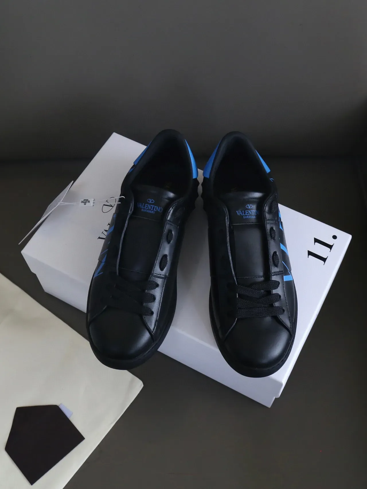 Valentino VLTN Black and Blue Leather Lifestyle Sneakers 3