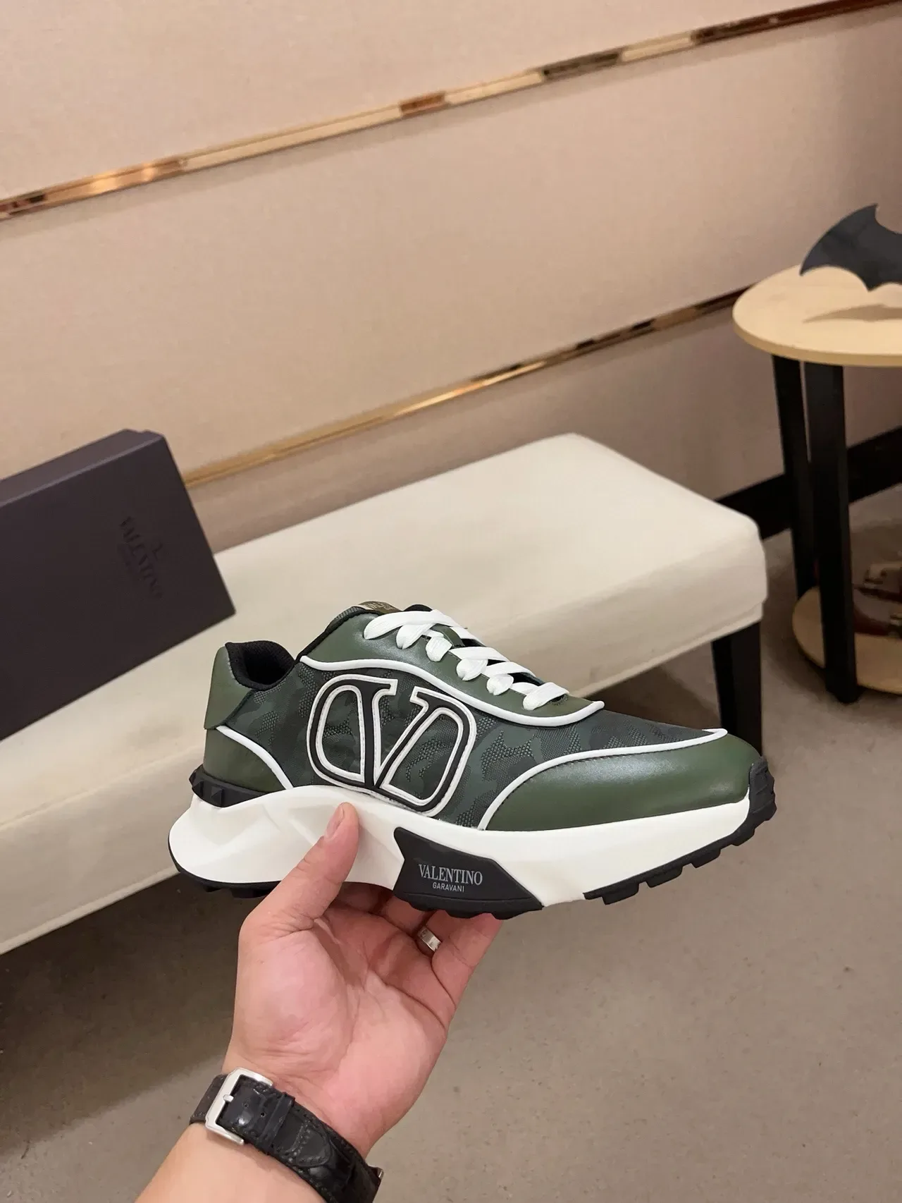 Valentino VLTN Runner Verde Oliva Camo Tênis Lifestyle 4