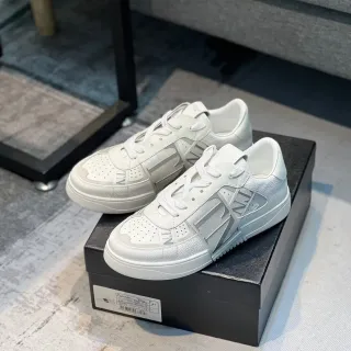 Valentino VLTN व्हाइट ग्रे लाइफस्टाइल स्नीकर