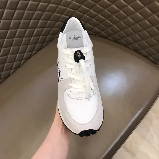 Valentino VLTN Blanc Beige Low-Top Sneakers Lifestyle en Matériau Mixte 4