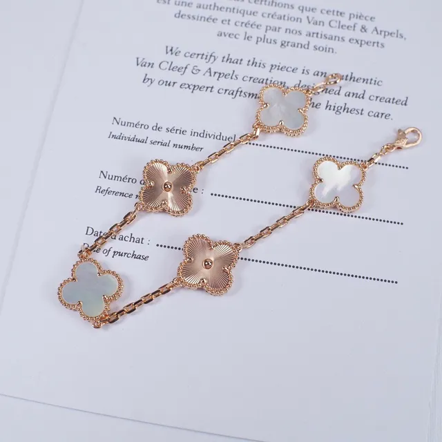 Van Cleef & Arpels Alhambra Cinq Motifs Or Rose Mère-de-Perle et Émail Guilloché Bracelet 6