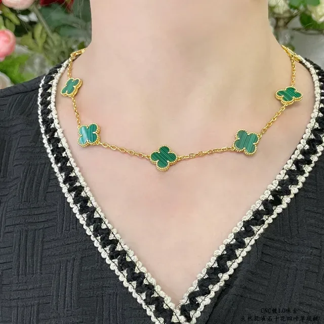 Van Cleef & Arpels Alhambra Ten Motifs Malachite Gold colar 9