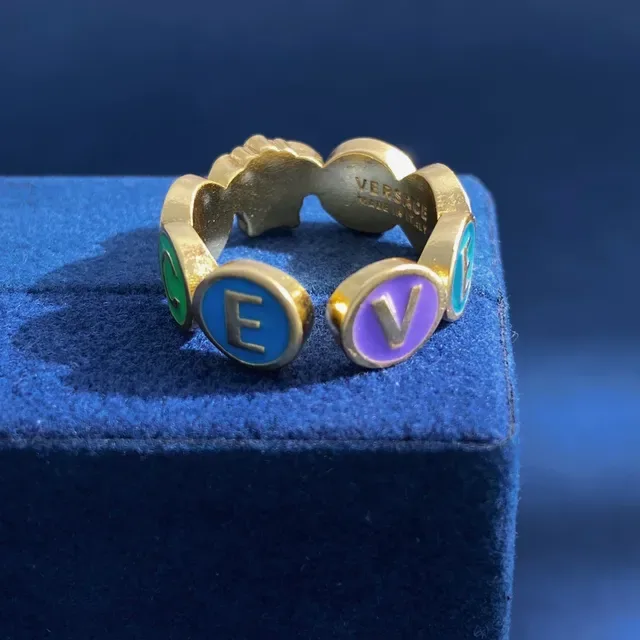 Versace Bague Alphabet Medusa Head Émail Lettre 2