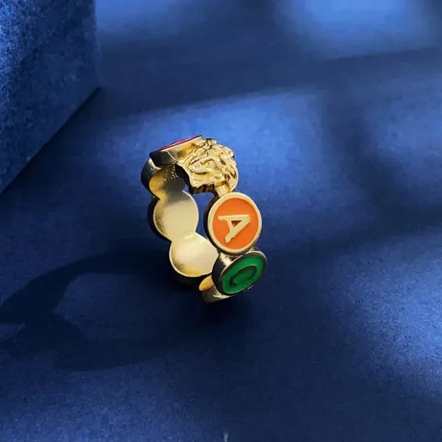 Versace Bague Alphabet Medusa Head Émail Lettre 3