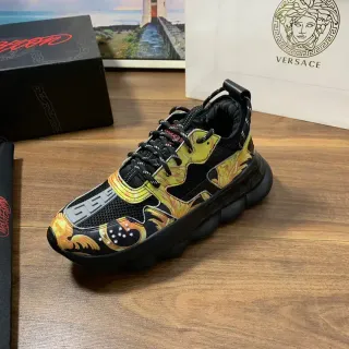 Versace কালো বহুরঙ ব্যারোক প্রিন্ট উপরের গ্রেকা মোটিফ ট্রিম চাঙ্ক স্নিকার
